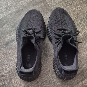 Yeezy Shoes